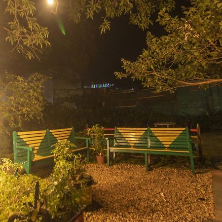 Wow Stayz2 Misty Meadows Pachmarhī Exterior foto